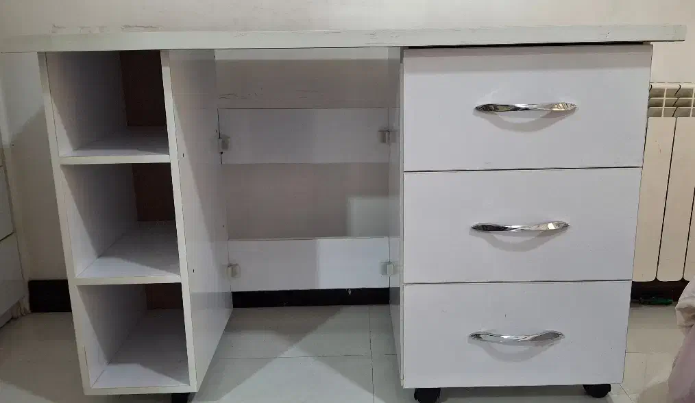 میز تحریر|میز تحریر و کامپیوتر|رشت, گلسار|دیوار