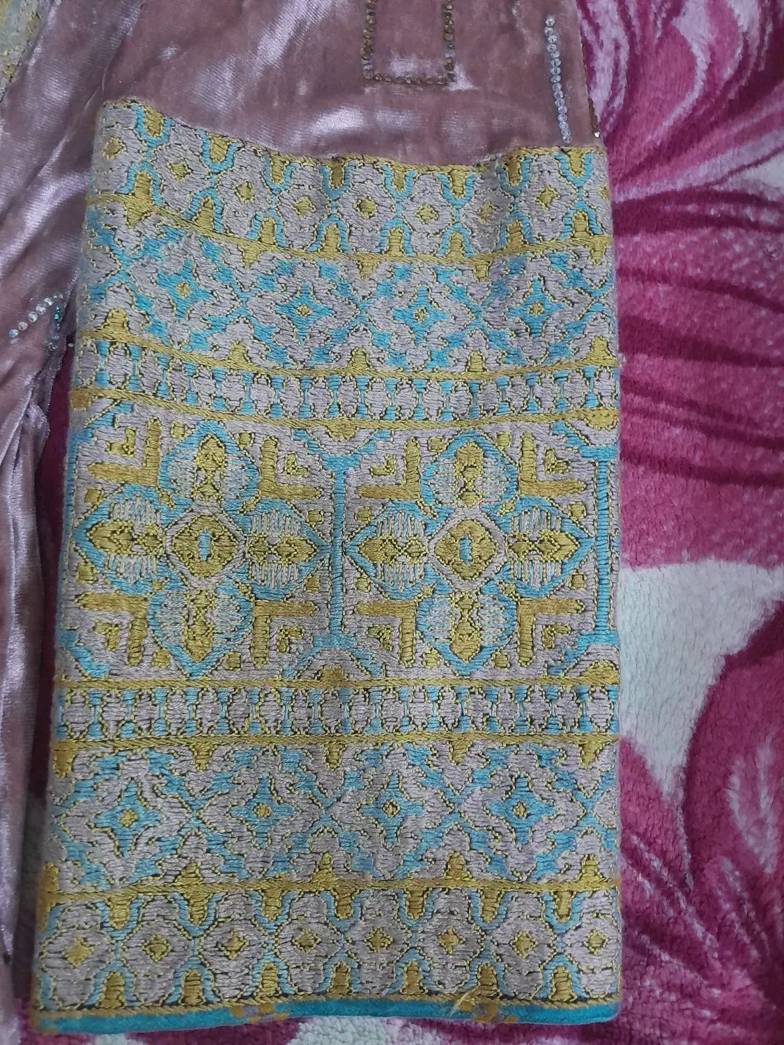 ۱۵۰۰۰۰۰۰|گلیم، جاجیم، گبه|زاهدان, |دیوار