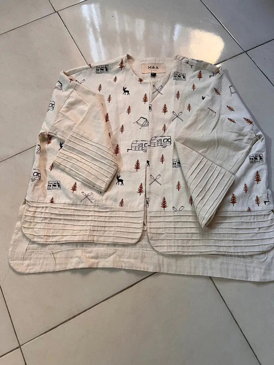 مانتو|لباس|تنکابن, |دیوار