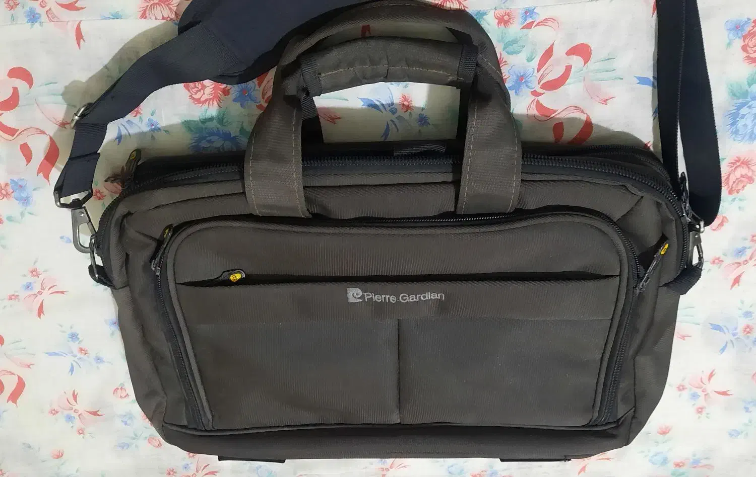 کیف لپ تاپ Pierre gardian|کیف، کفش، کمربند|محمدشهر, شهرک پیام (مهرالبرز)|دیوار