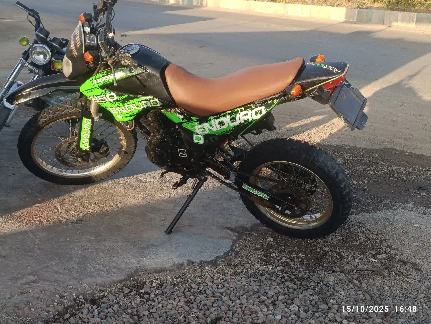 تریل رادیسون کویر|موتورسیکلت|ابهر, |دیوار