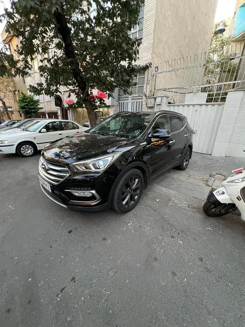 سانتافه ۲۰۱۷ مشکی ۶۳ آپشن بیرنگ بدون مشابه|خودرو سواری و وانت|تهران, جمال‌زاده|دیوار