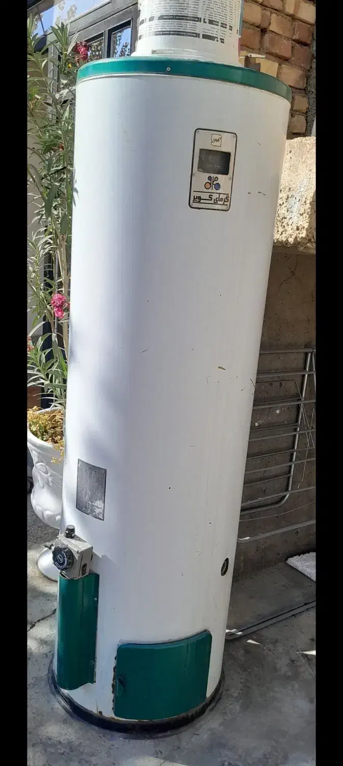 آبگرمکن ایستاده سالم|آبگرمکن، پکیج، شوفاژ|سنقر, |دیوار