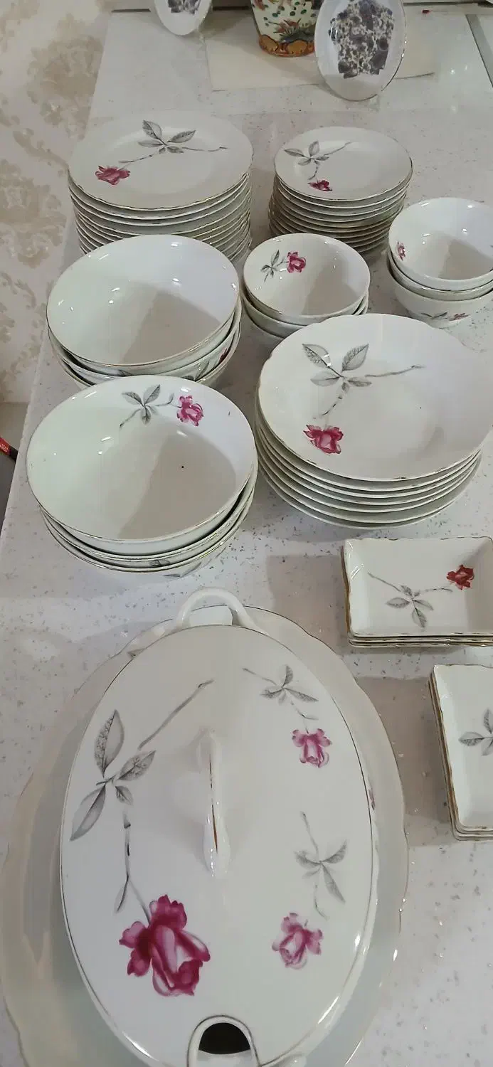 سرویس چینی قدیمی|ظروف سرو و پذیرایی|مشهد, کوشش|دیوار