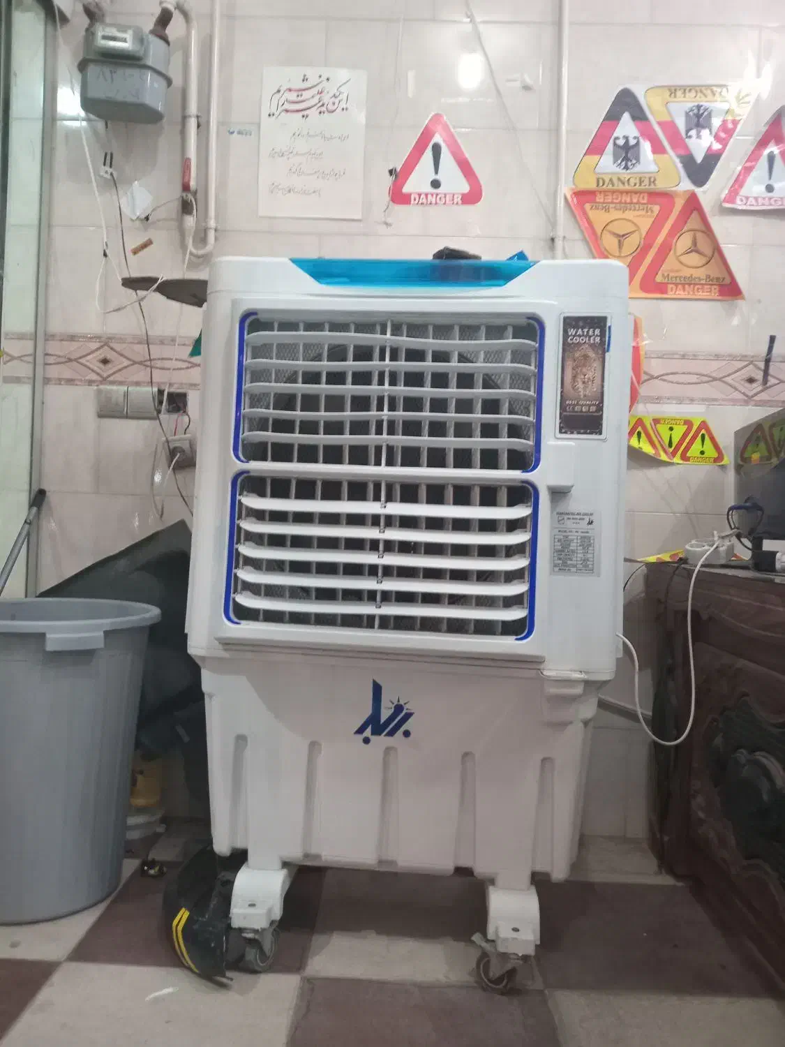 کولر آبی|کولر آبی|بروجرد, |دیوار