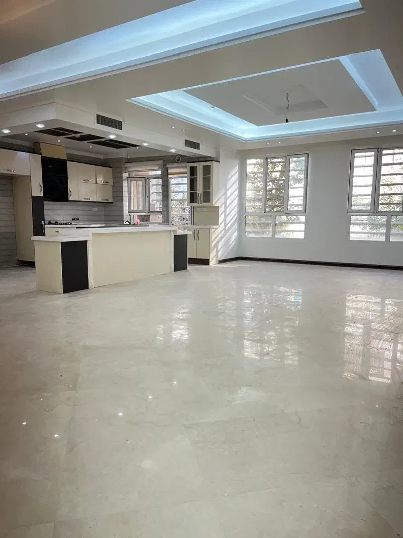 ۱۳۸ متری تک واحد۳ خواب در حد نوساز/سعادت آباد