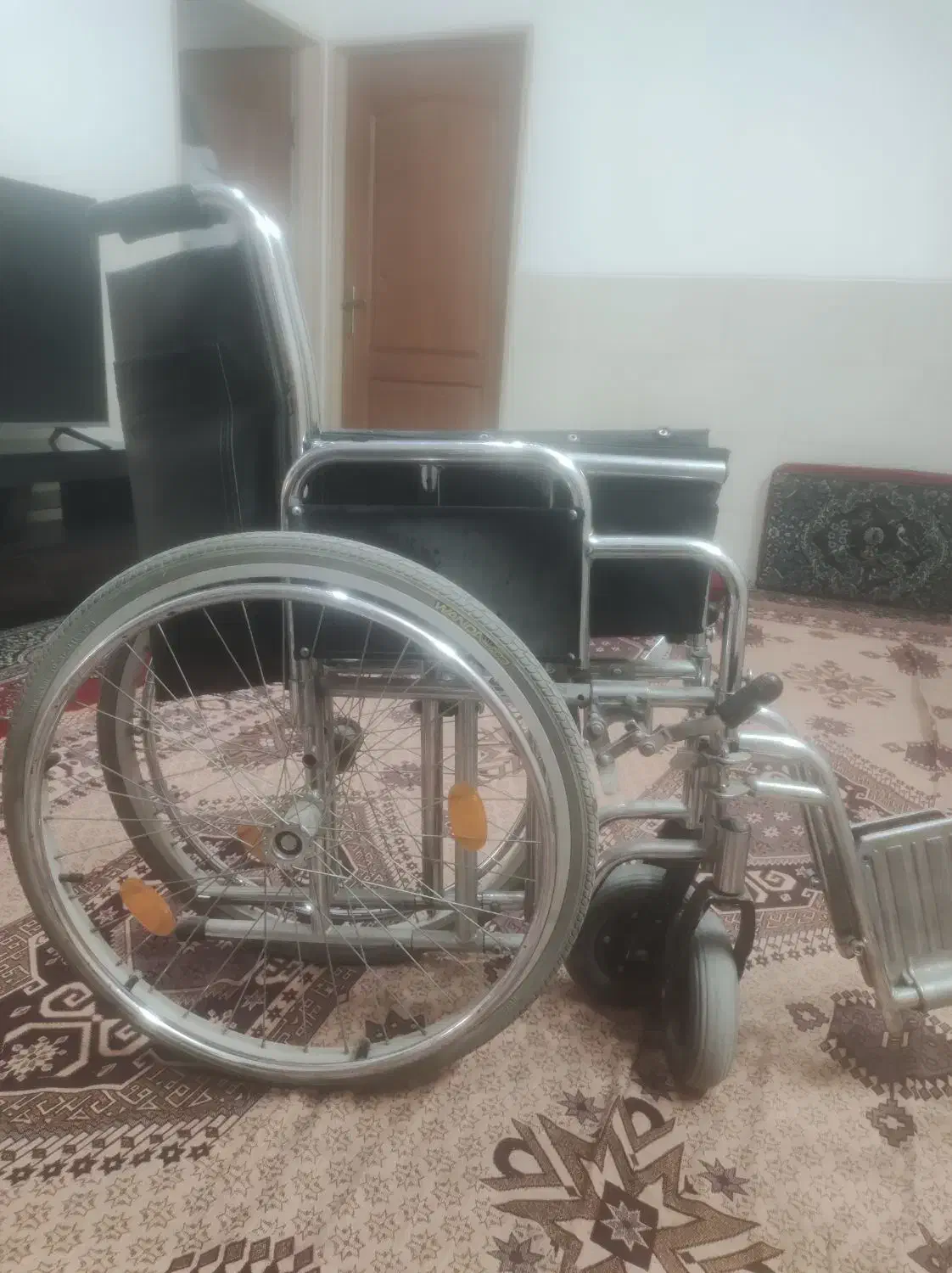 ویلچر استیل‌البرز تایوانی سایز ۴۳ در حد نو|آرایشی، بهداشتی، درمانی|کرمان, |دیوار