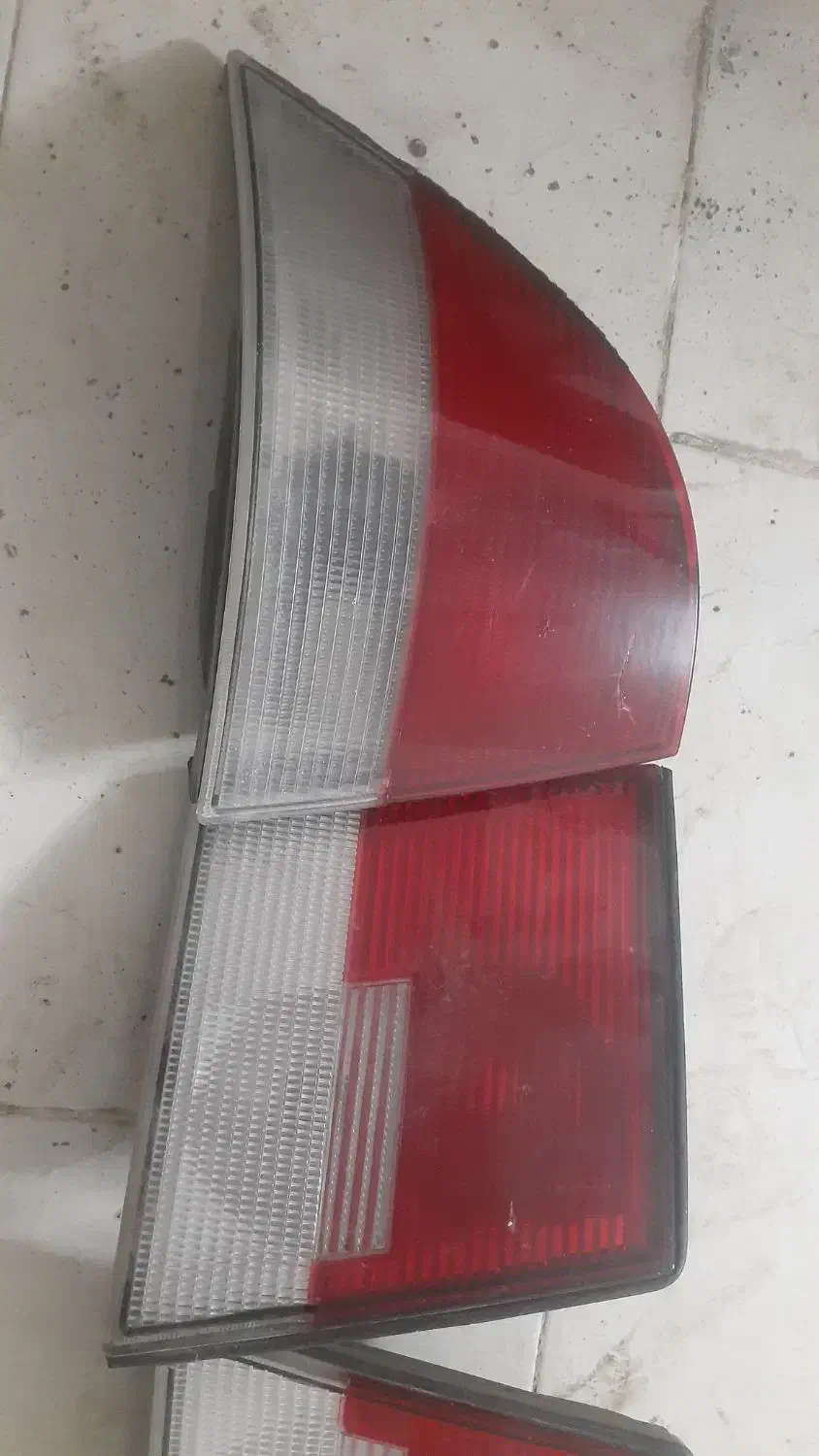 چراغ عقب سمندطرح قدیم...قاب داخل چراغ جلو اسپرتی|قطعات یدکی و لوازم جانبی|میبد, |دیوار