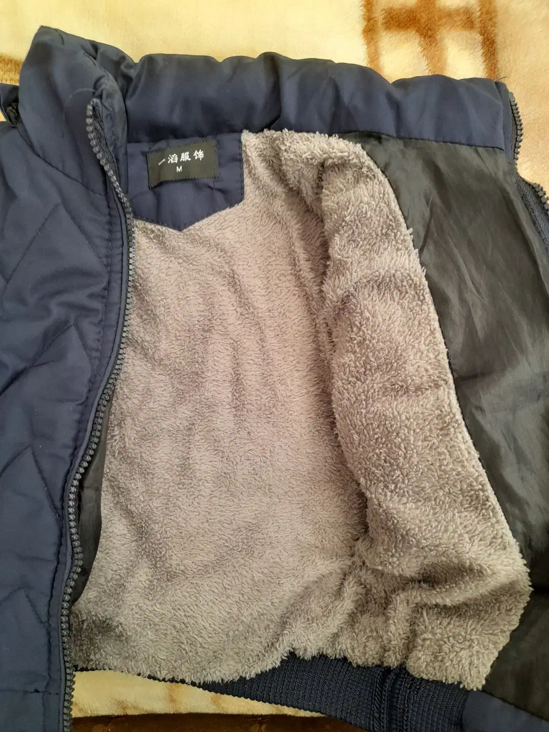 کاپشن|کفش و لباس بچه|کاشان, فاز ۲ ناجی آباد|دیوار