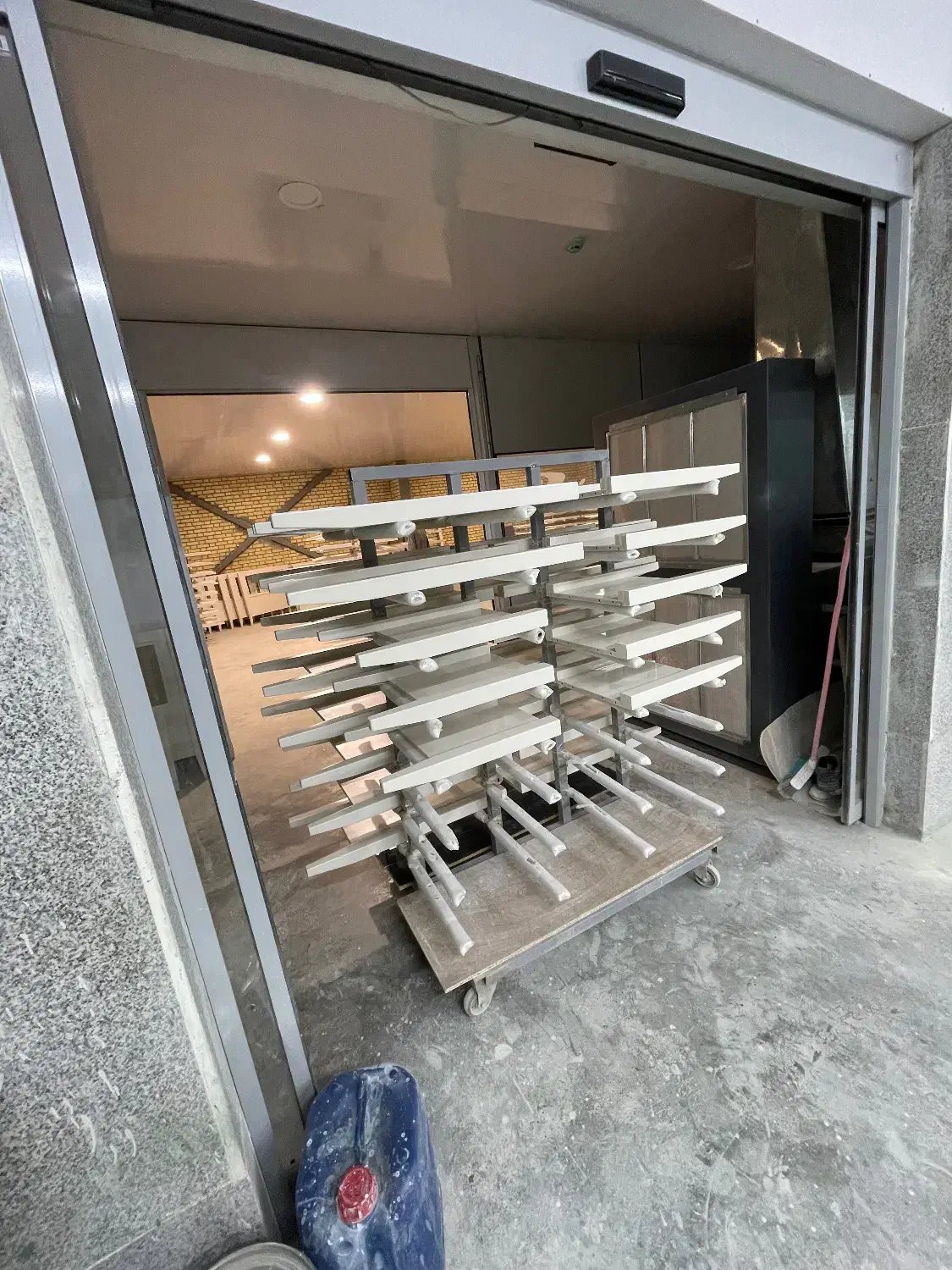 نیرو رنگکاری|استخدام صنعتی، فنی، مهندسی|بهار, |دیوار