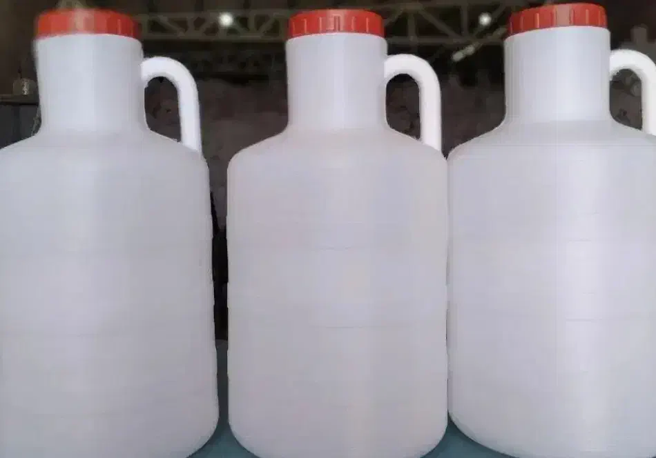 دبه خیارشور|ظروف نگهدارنده، پلاستیکی، یک‌بارمصرف|نوشهر, |دیوار