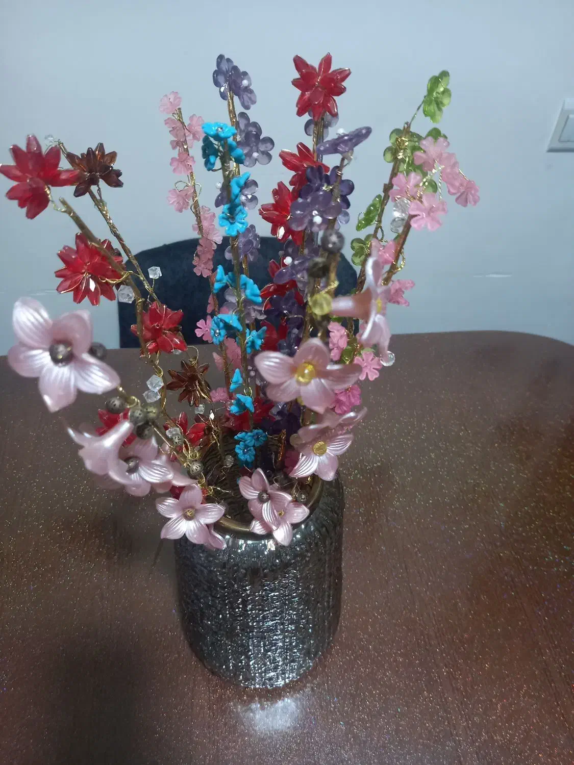 گلدان کریستال نقره ای  با گلهای کریستال  چند رنگ|گل مصنوعی|رشت, شهرک شهید مفتح|دیوار