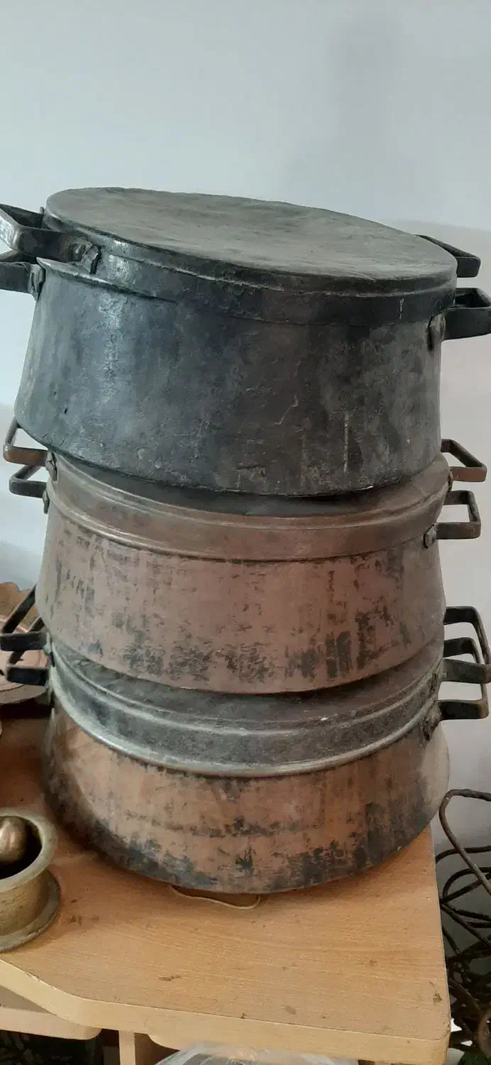 دیگ مسی دست دو و قدیمی|صنایع دستی و سایر لوازم تزئینی|یزد, |دیوار