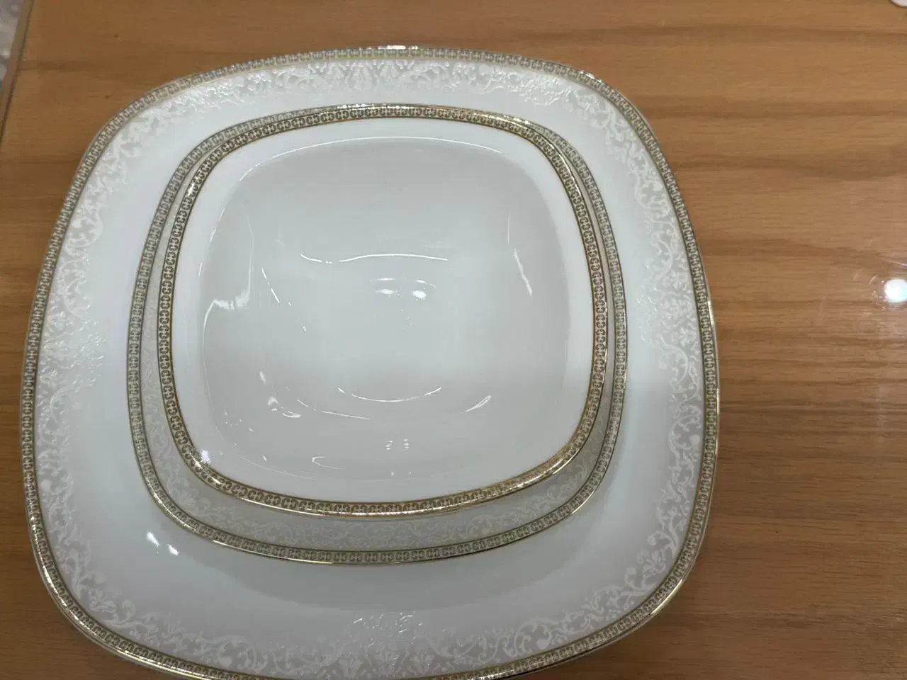 چینی زرین|ظروف سرو و پذیرایی|همدان, |دیوار