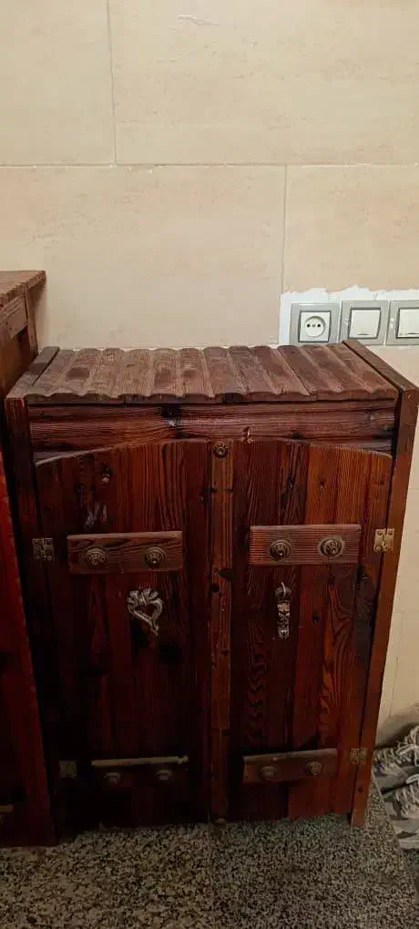 فروش 2 عدد جاکفشی چوبی سنتی و اتو بخار ایستاده|جاکفشی، کمد، دراور|بندرعباس, |دیوار
