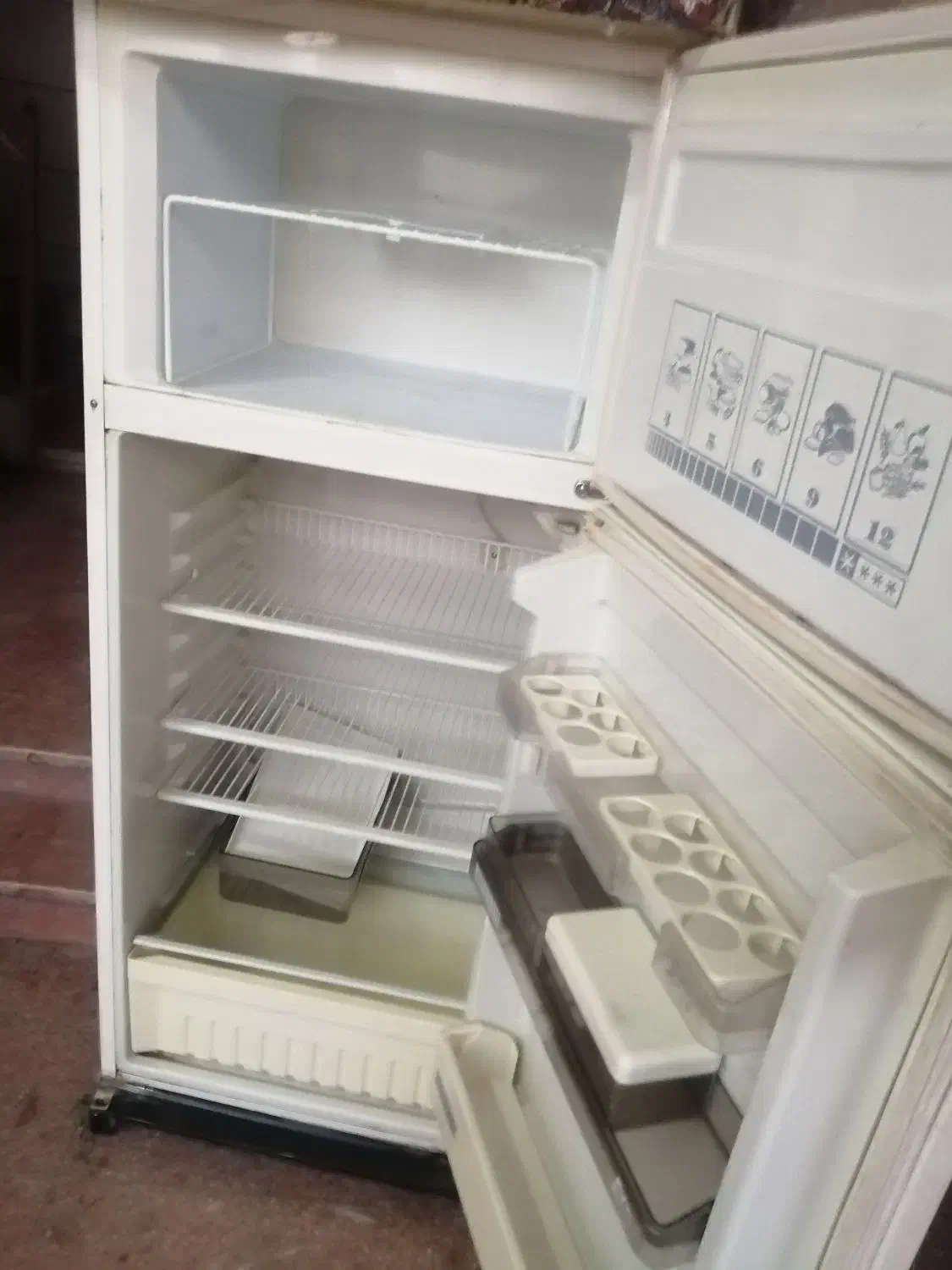 یخچال فریزر|یخچال و فریزر|شاهین‌شهر, حافظ شمالی|دیوار