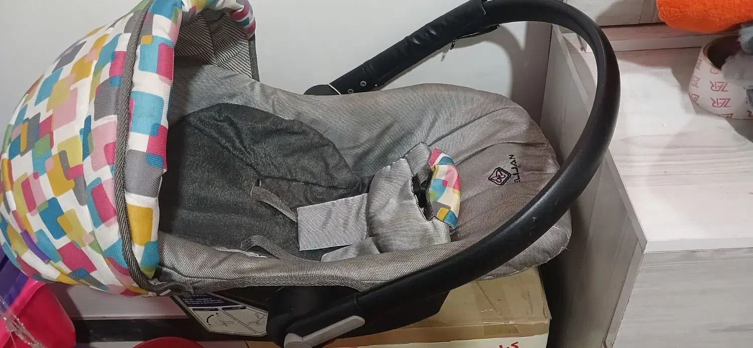 وسایل نوزادی کریر و قنداق|کالسکه و لوازم جانبی|چهاردانگه (تهران), |دیوار