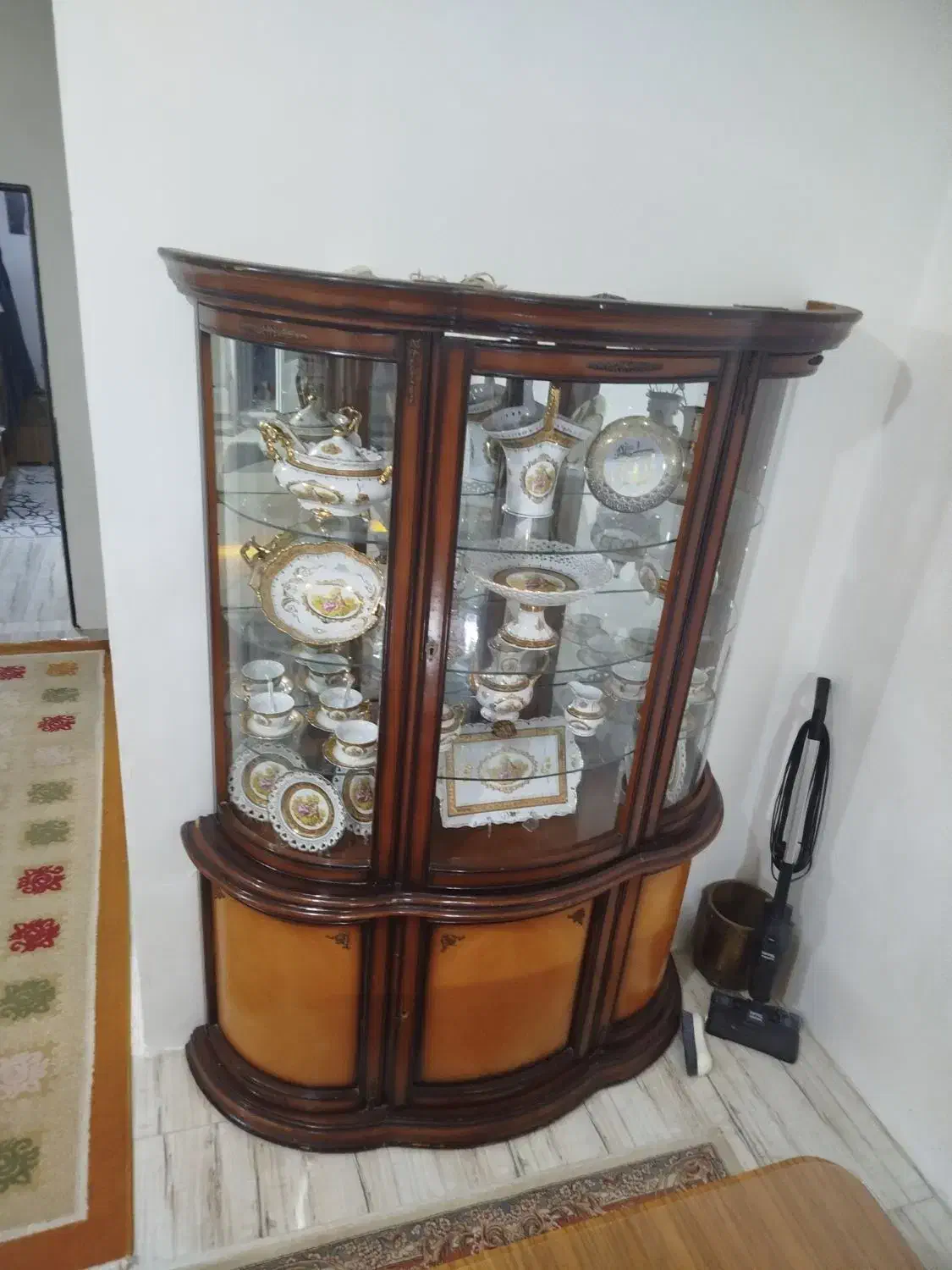 بوفه تزیینی|بوفه، ویترین، کنسول|لاهیجان, لیالستان|دیوار