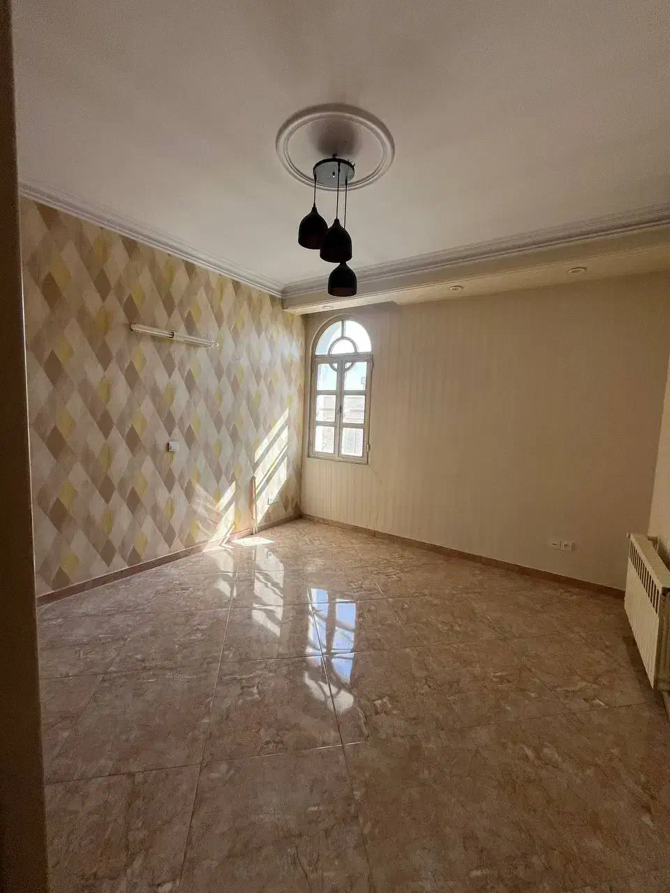 ۱۸۰ متر//سه خوابه//ویلایی شهرک گلستان|اجارهٔ آپارتمان|تهران, شهرک امید|دیوار