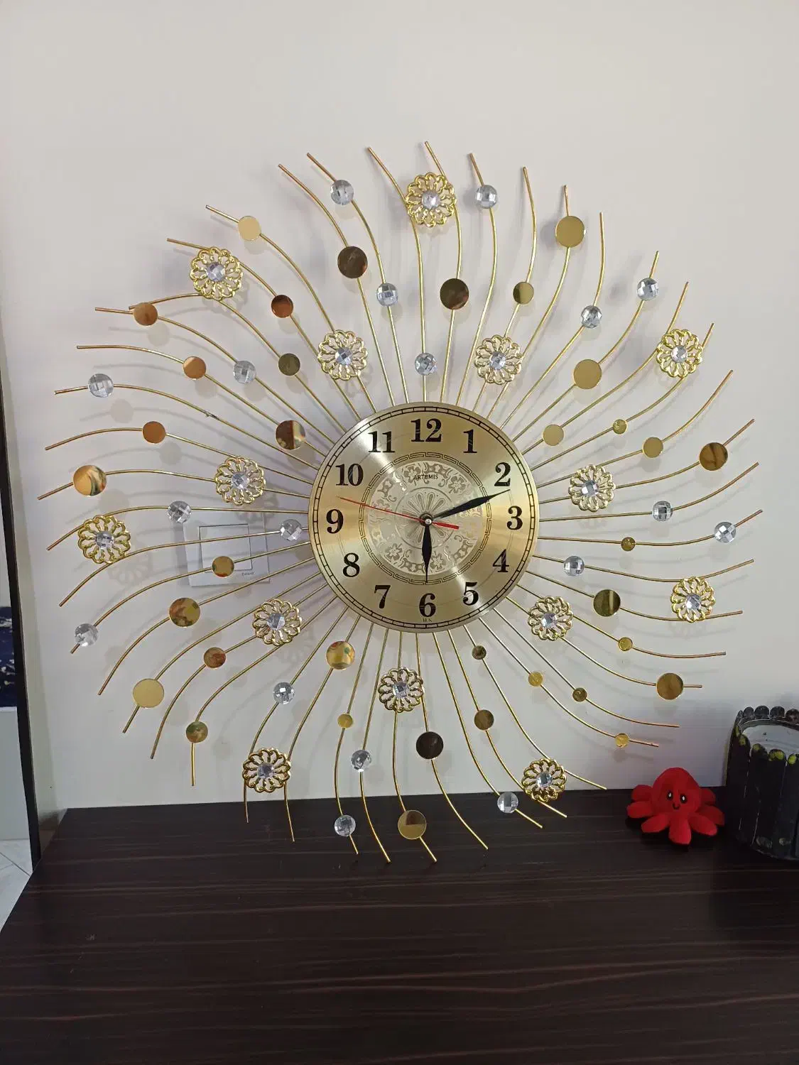 ساعت|ساعت دیواری و تزئینی|رباط‌کریم, رباط‌کریم|دیوار