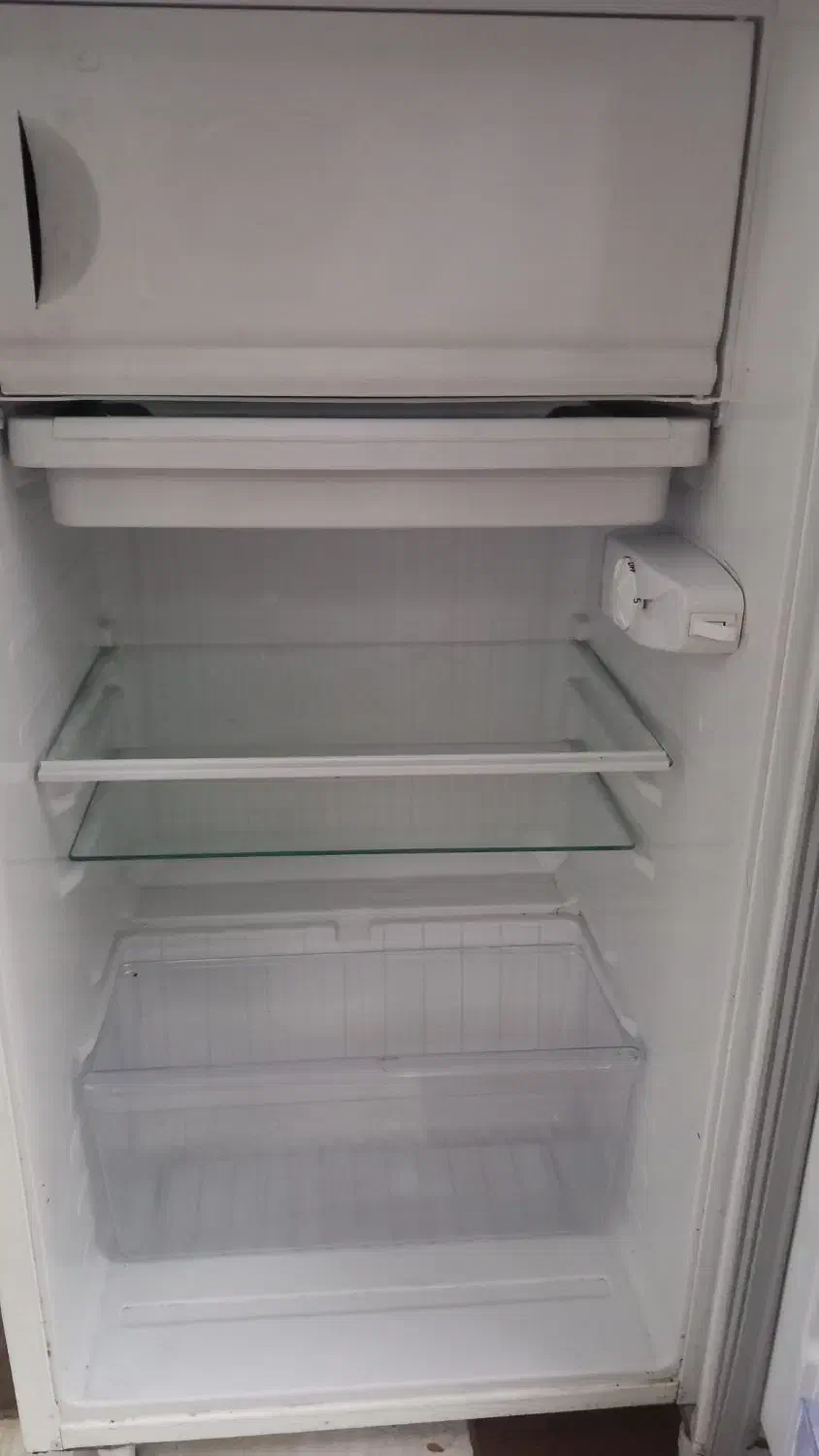 فروش یخچال ایستکول ۹ فوت|یخچال و فریزر|لنگرود, |دیوار