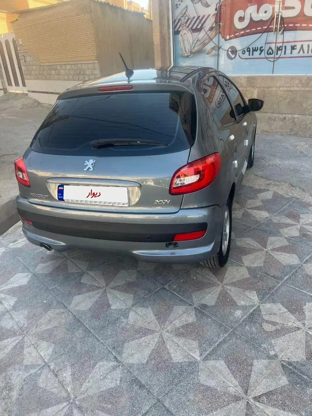 پژو ۲۰۷سقف پانا درجه ۱|خودرو سواری و وانت|شیراز, شهرک پرواز|دیوار