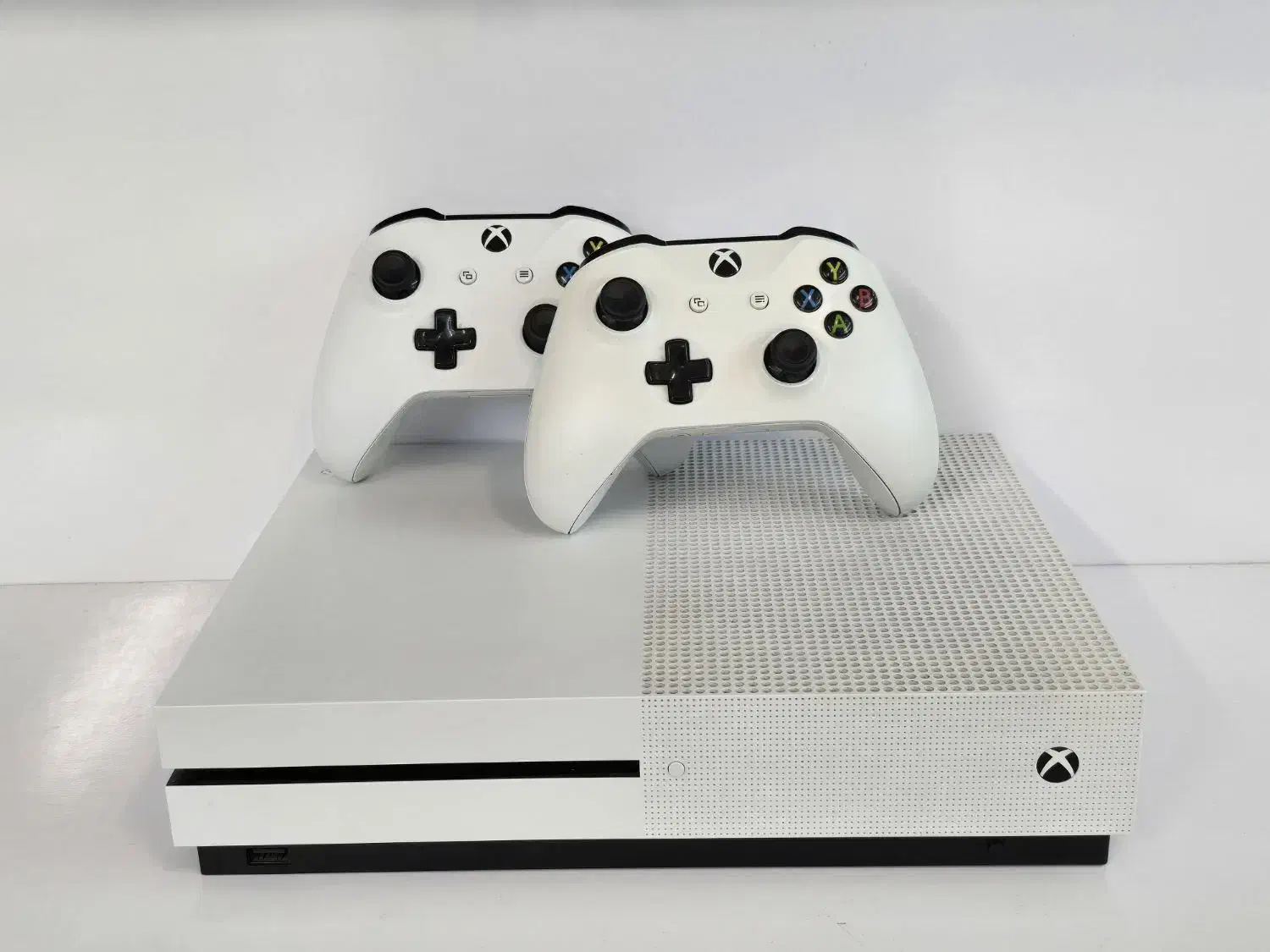 xbox one s دودسته اصلی درحد آک|کنسول، بازی ویدئویی و آنلاین|اصفهان, سعادت‌آباد|دیوار