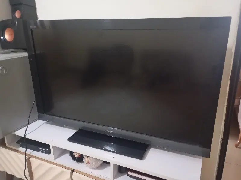 LCD sony 42|تلویزیون و پروژکتور|سنندج, |دیوار