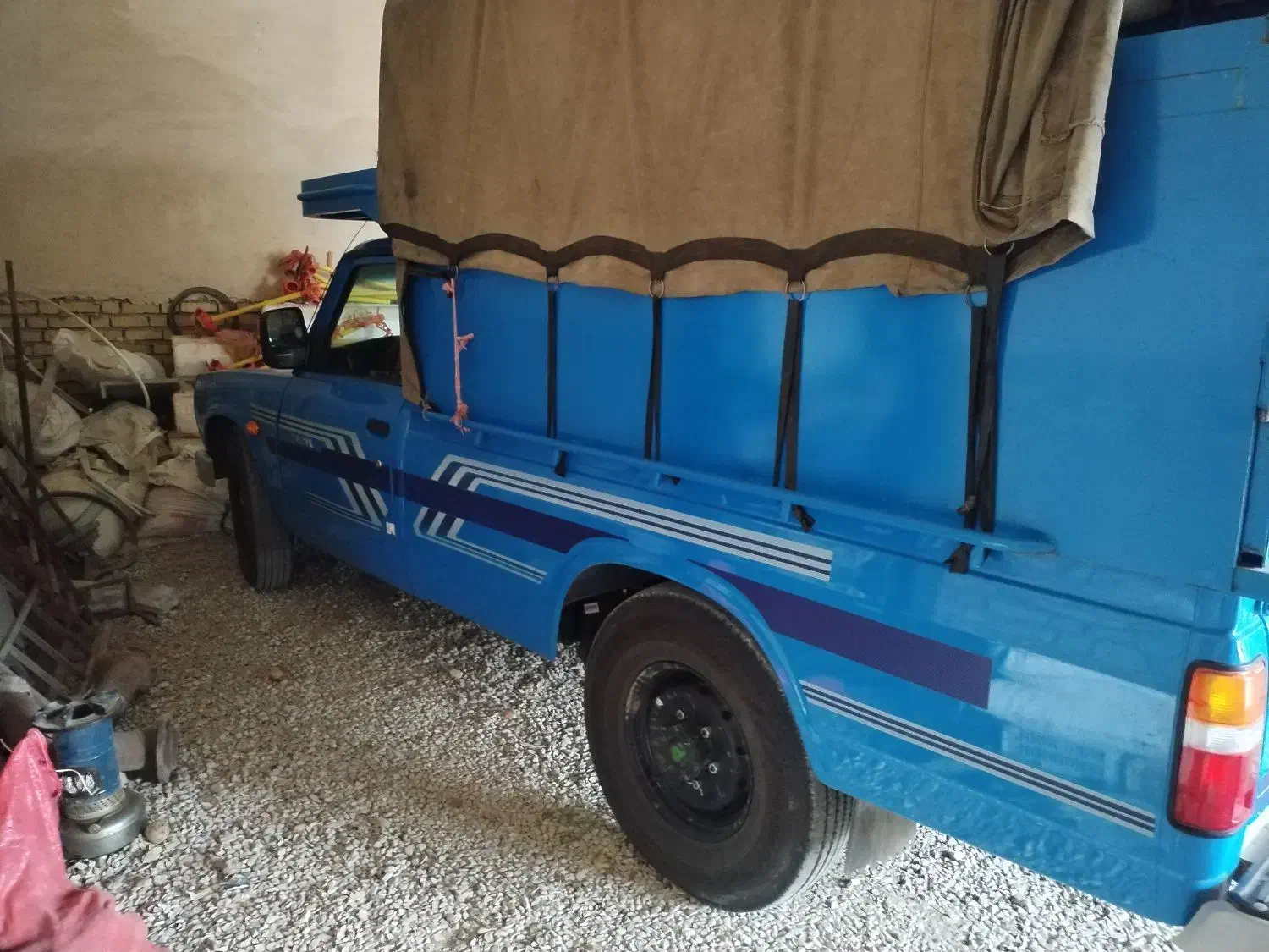 نیسان 403 دوگانه سوز آپشنال|خودرو سواری و وانت|ماهیدشت, |دیوار