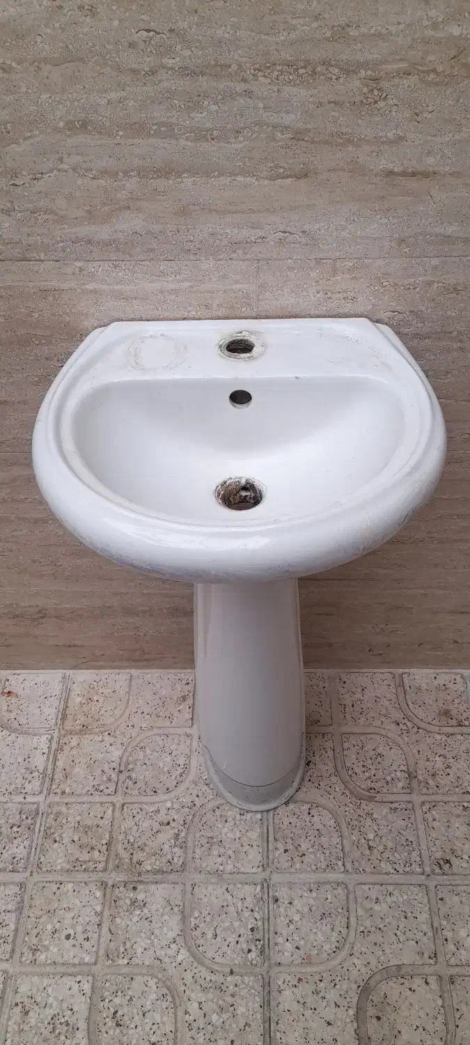 روشویی چینی گرد و کنج|لوازم سرویس بهداشتی|اسلام‌شهر, شهرک امام حسین (میان آباد)|دیوار