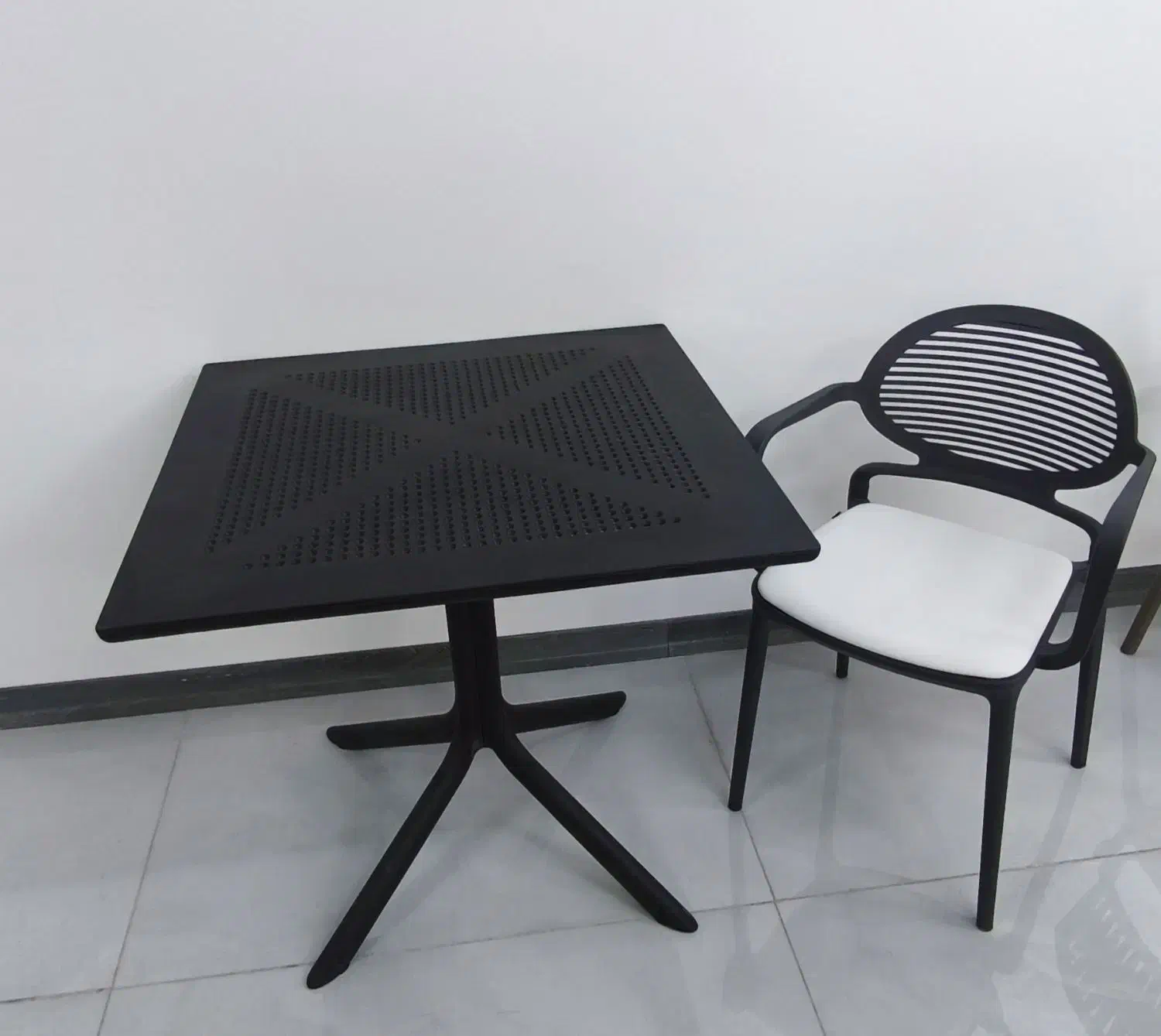 میز صندلی ماکان خانه رستوران کافه کافی شاپ|کافیشاپ و رستوران|شیراز, وصال|دیوار