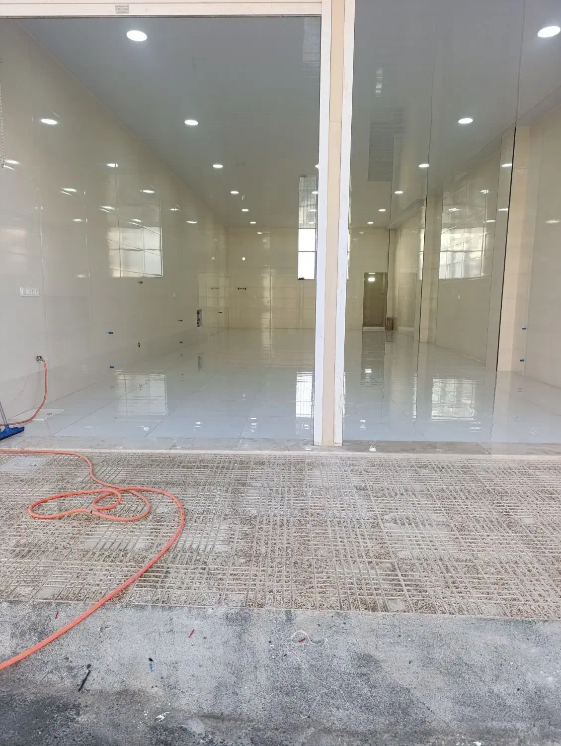 سالن بزرگ 110متری لوکس|اجارهٔ مغازه و غرفه|سردشت, |دیوار