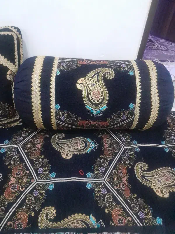 بالشت .پشتی.کنارنوه بدون استفاده|پشتی|لردگان, |دیوار