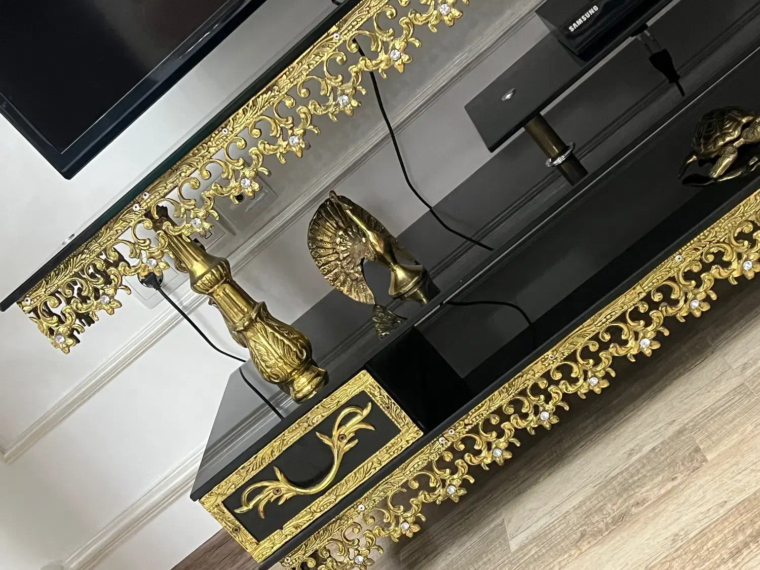 زیر تلویزنی سایز ۱۲۵ مناسب برای ۶۵ و ۶۰|میز تلویزیون|میانه, |دیوار