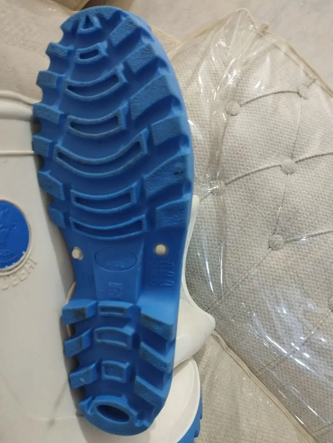 چکمه|کیف، کفش، کمربند|اهواز, سپیدار|دیوار