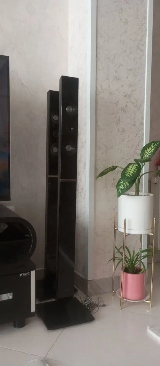 باند تلویزیون|سیستم صوتی خانگی|فردیس, نسترن شرقی|دیوار