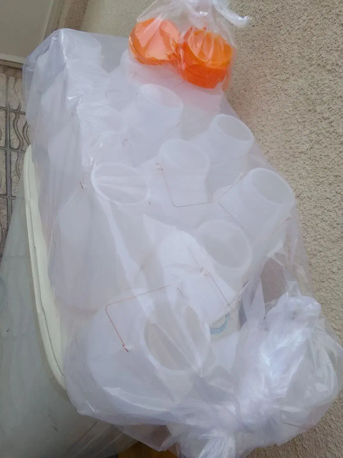 دبه ۵ کیلویی نونو دونه ۳۰ تومان|ظروف نگهدارنده، پلاستیکی، یکبارمصرف|اراک, |دیوار