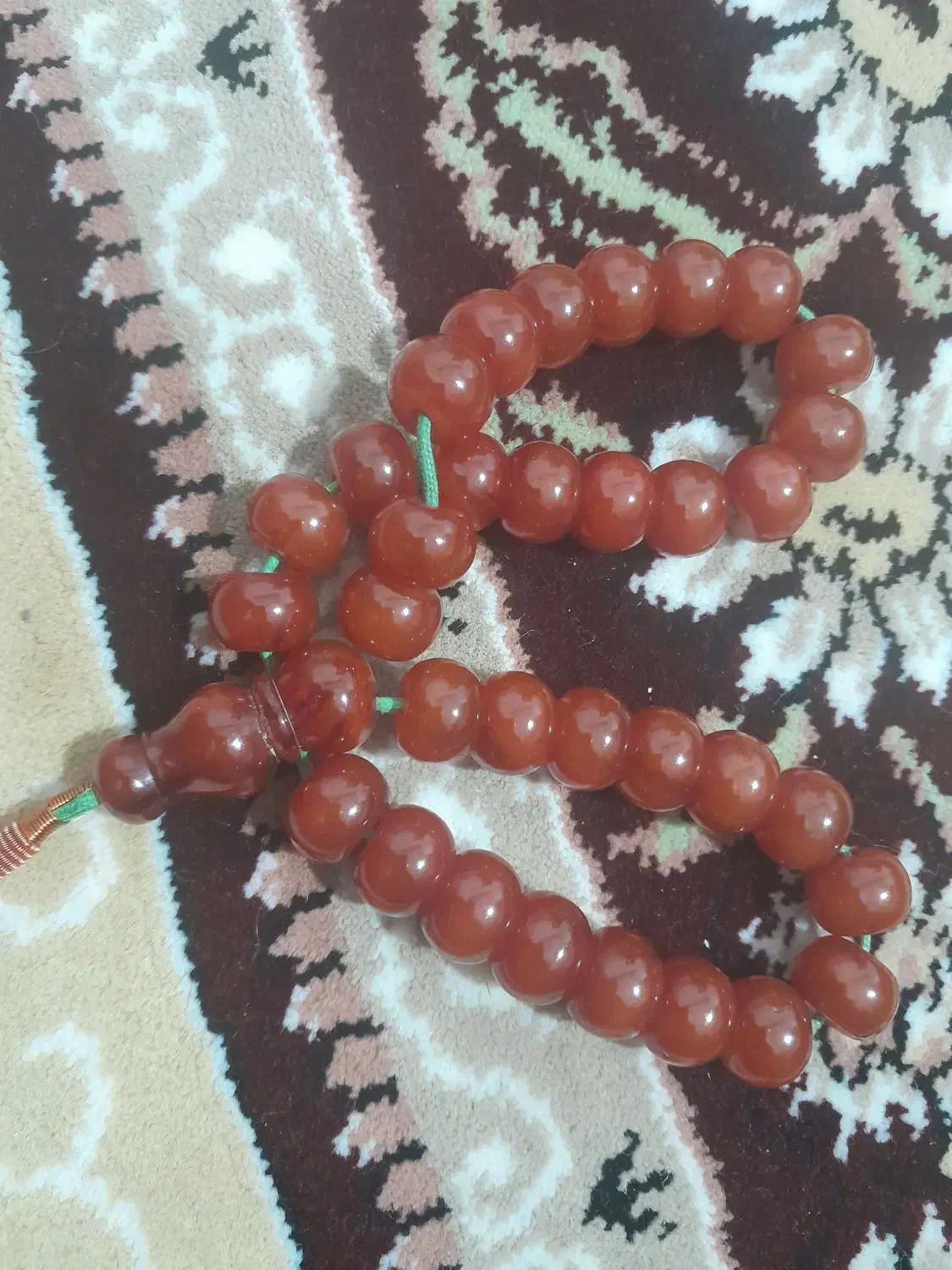 تسبیح کهربا|کلکسیون اشیاء عتیقه|تکاب, |دیوار