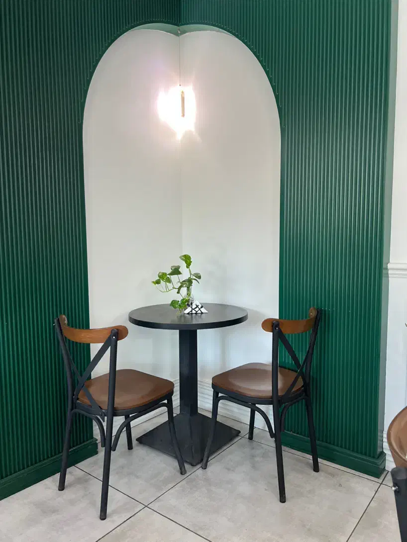 باریستا و شف کافه|استخدام خدمات فروشگاه و رستوران|نجفآباد, ۲۲ بهمن|دیوار