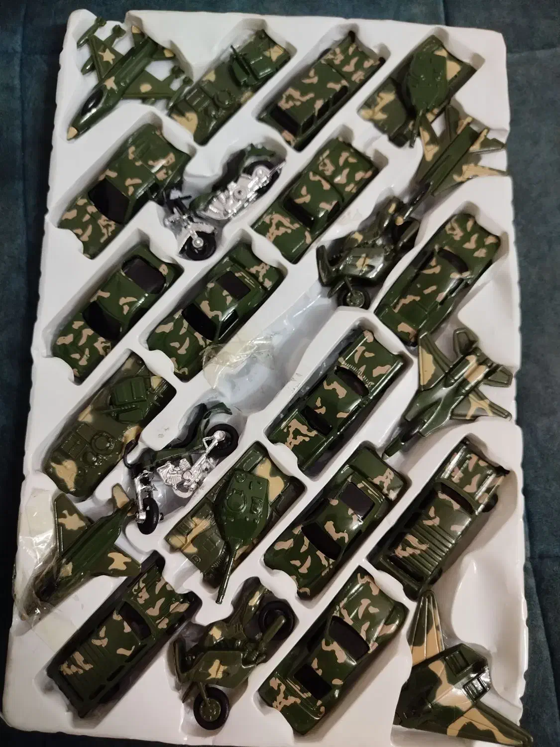 اسباب بازی ماشین موتور هواپیما فلزی|اسباب‌بازی بچه|قرچک, مهدیه|دیوار