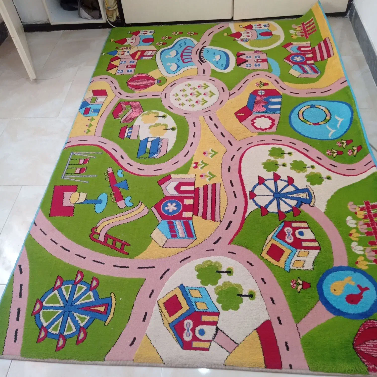 فرش کودک|فرش|اندیشه, اندیشه فاز ۱|دیوار