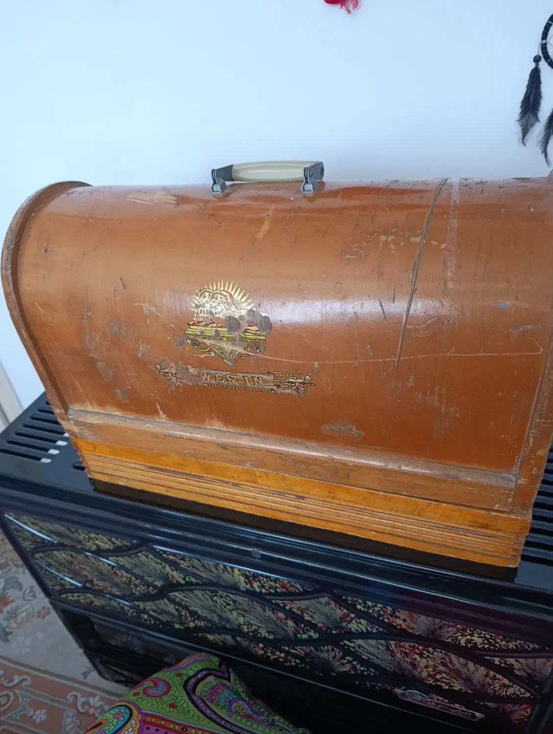 چرخ خیاطی قدیمی|چرخ خیاطی و ریسندگی|گنبد کاووس, |دیوار