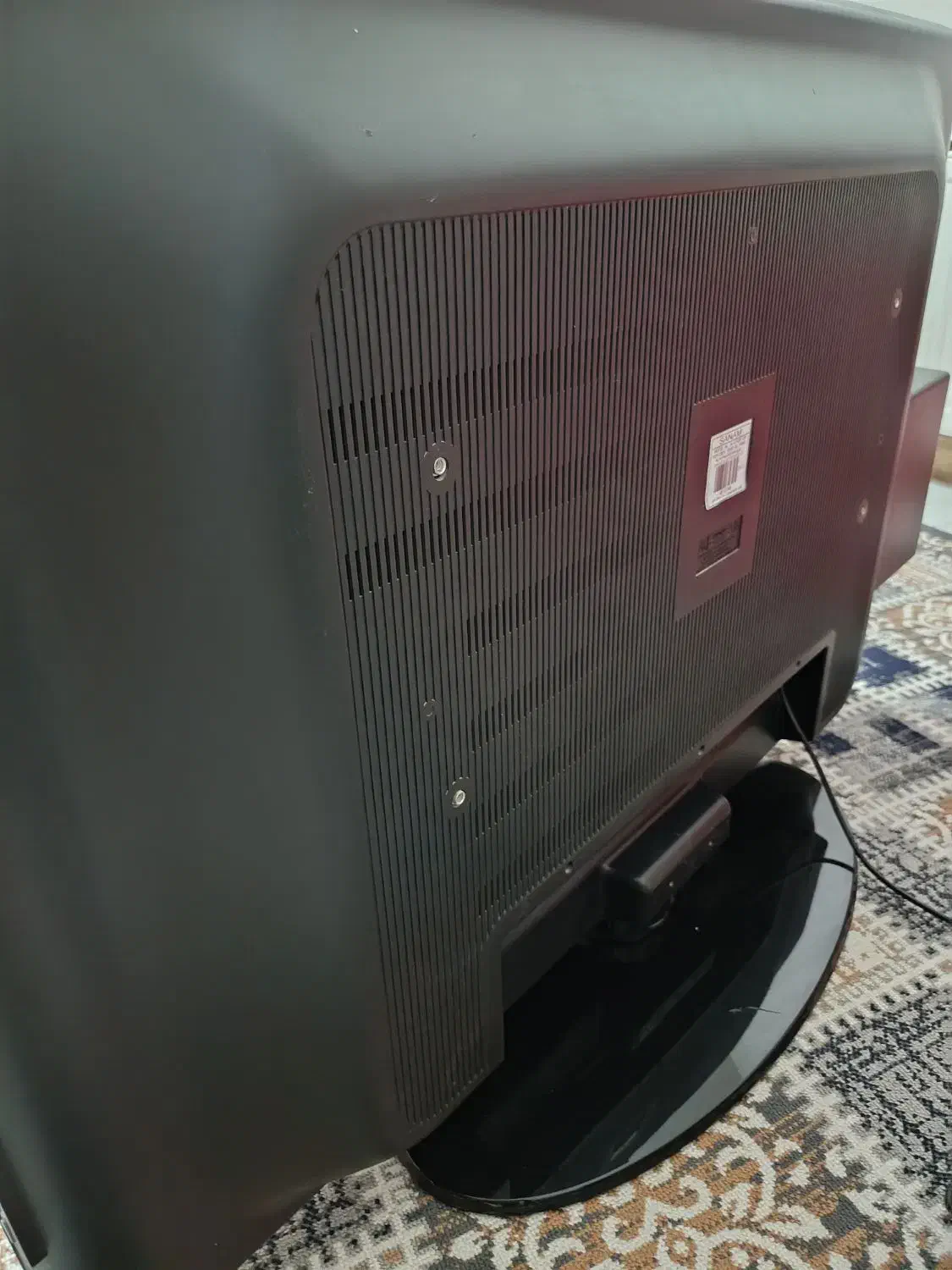 تلویزیون ال سی  دی   ۵۰ اینچ  برند صنام|تلویزیون و پروژکتور|شاهین‌شهر, خانه کارگر|دیوار