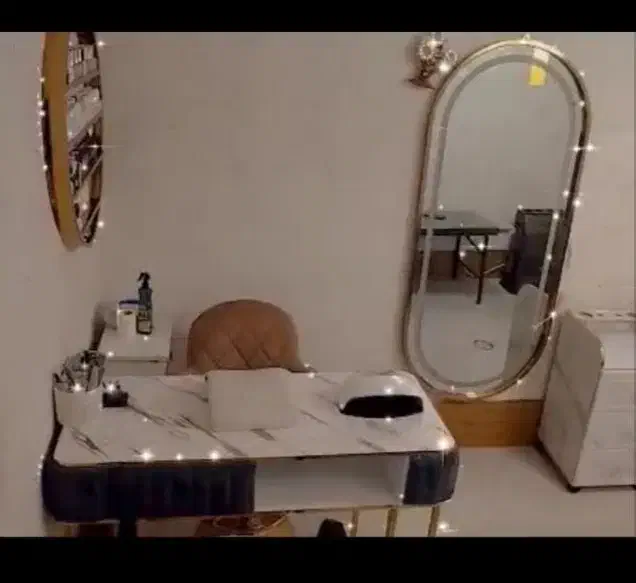 میز ناخن|آرایشگاه و سالن‌های زیبایی|زرقان, |دیوار