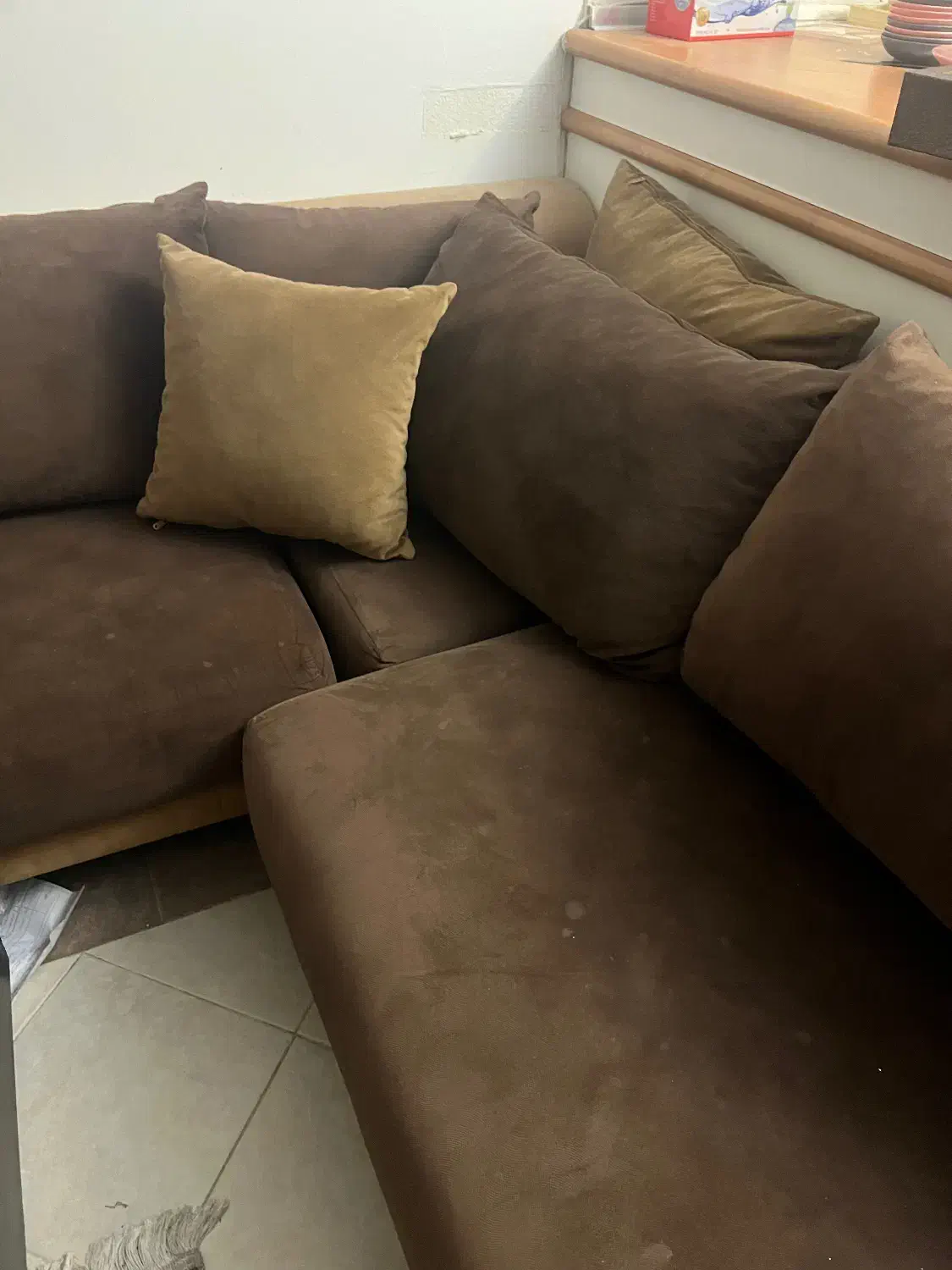 مبلمان ال ۸ نفره با میز وسط|مبلمان خانگی و میز عسلی|کیش, |دیوار