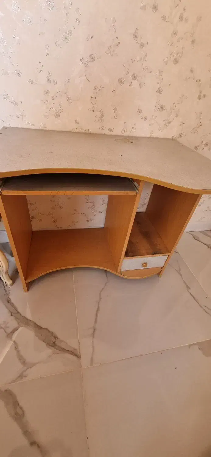 میز|مبلمان اداری|بندرعباس, |دیوار