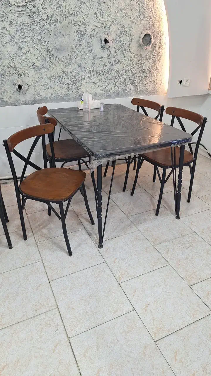 میز و صندلی لهستان در حد نو|میز و صندلی غذاخوری|نقده, |دیوار