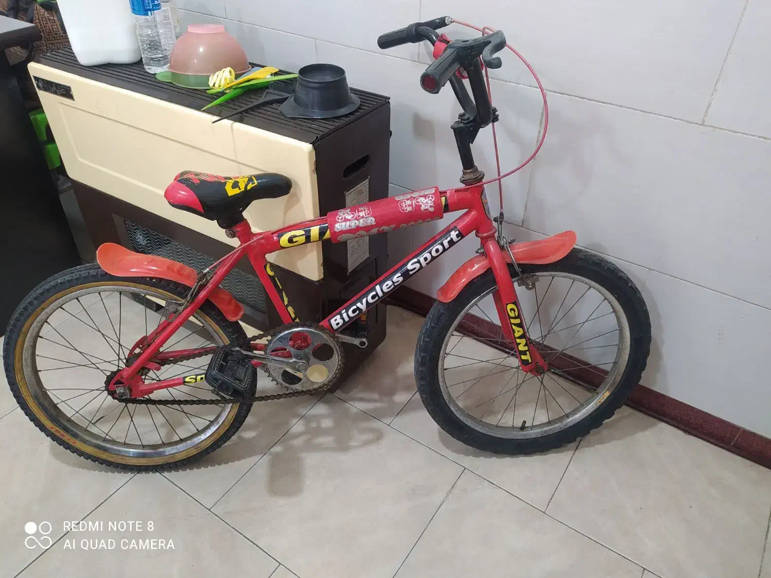 دوچرخه|دوچرخه، اسکیت، اسکوتر|رشت, کوی فکوری|دیوار