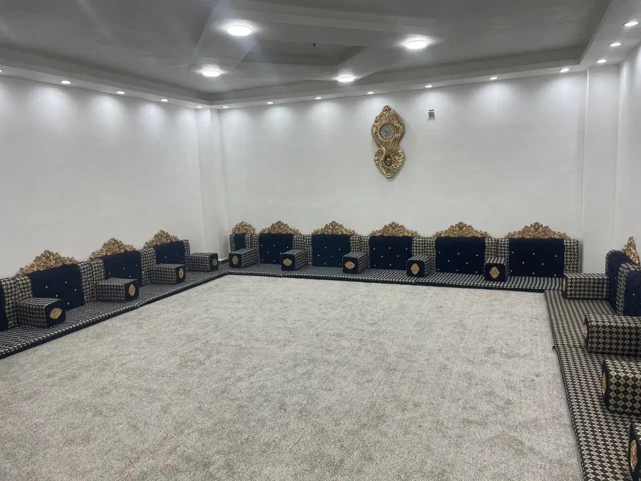 پشتی خلیجی مبل پشتی شاه نشین ش۵۰|پشتی|بندرلنگه, |دیوار