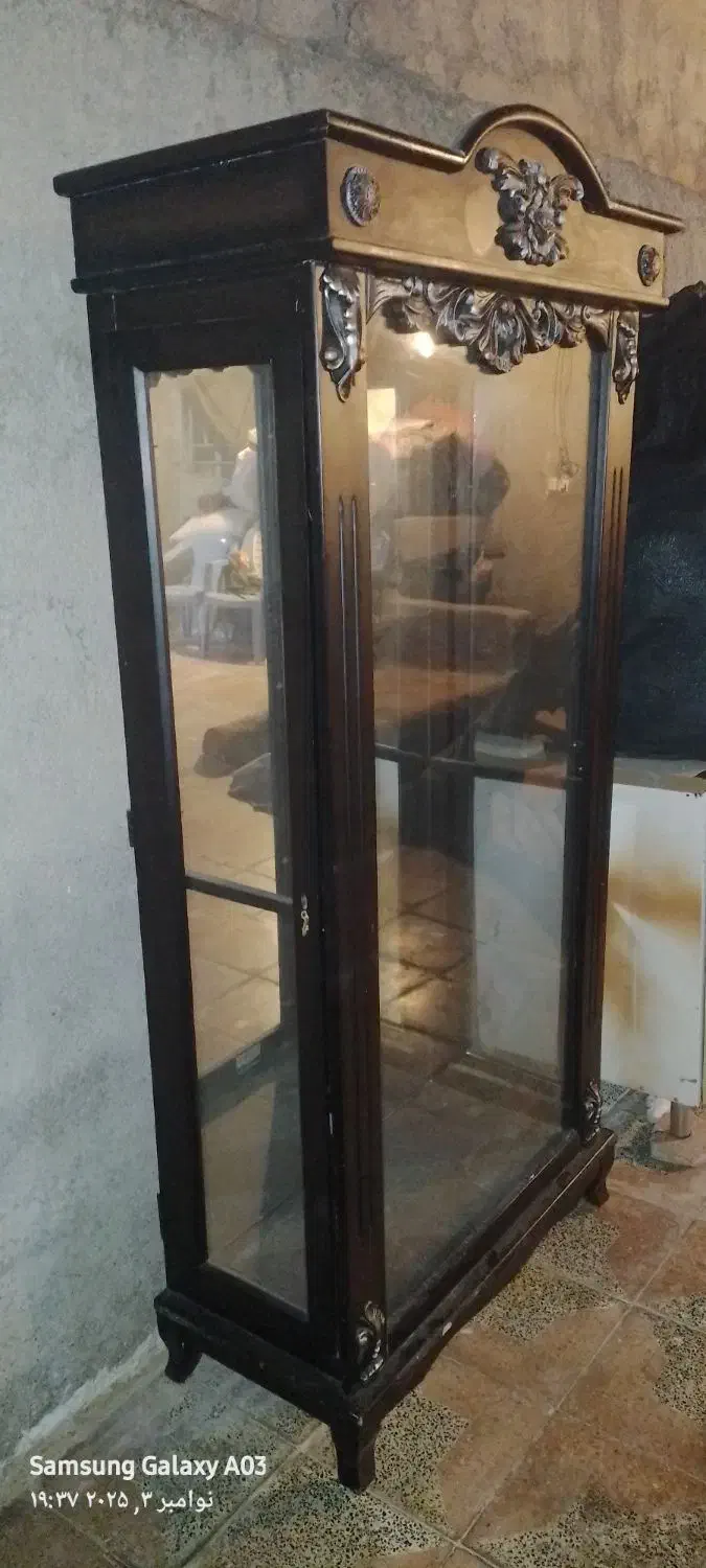 بوفه دو در|بوفه، ویترین، کنسول|دوگنبدان, |دیوار